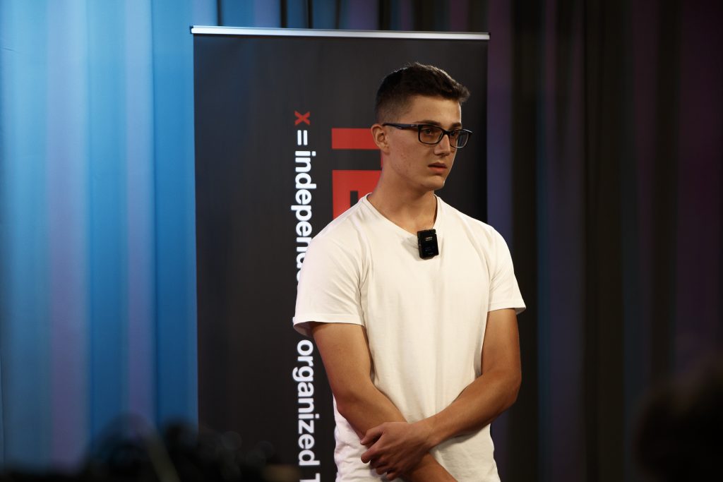 TEDx Hálova 2021 prezentujúci