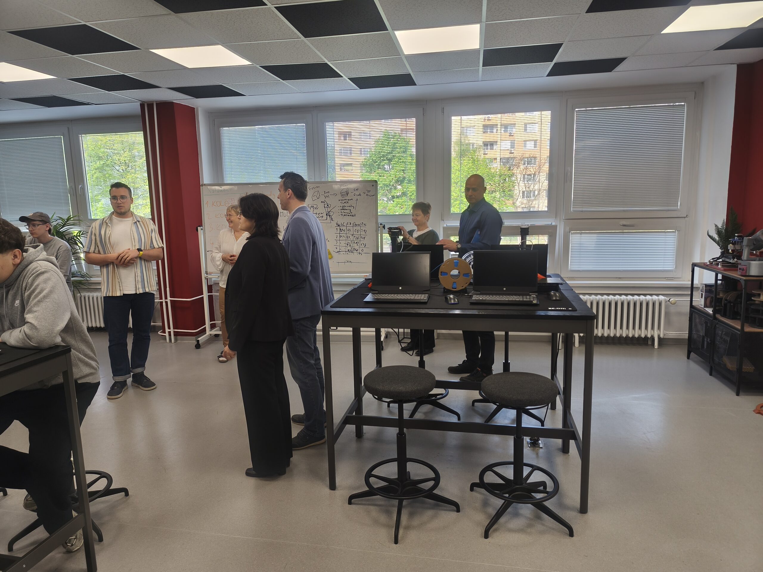 Zobraziť článok Spoločne za kvalitou: Peer Review ako cesta k zlepšeniu školy